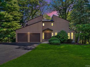 127 Bellows Ln, New City, NY 10956