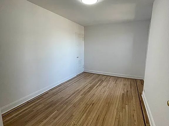 4th image of 160 Beach 117th St APT 2M