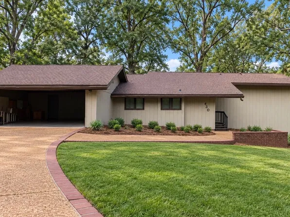 430 Robin Rd, Grenada, MS 38901
