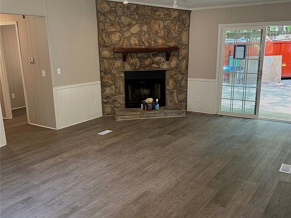 4th image of 207 Cleveland Rd
