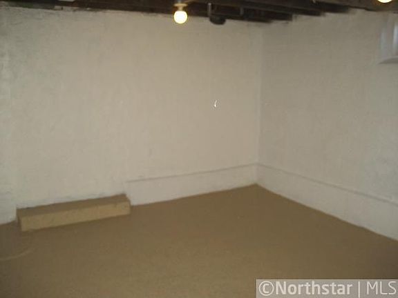 2nd image of 2291 Hazelwood St N