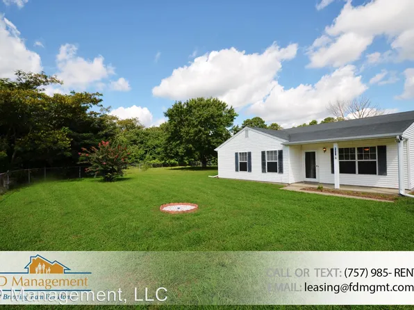 6821 Michael Ln, Hayes, VA 23072