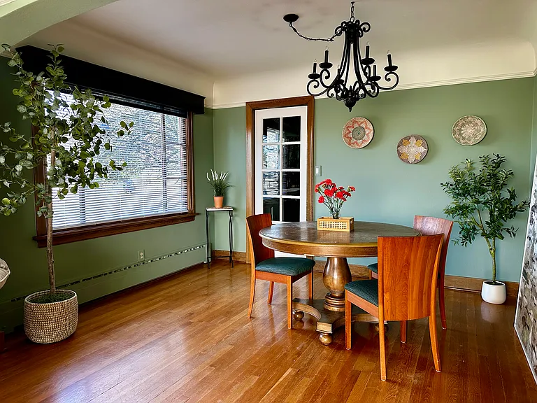 2732 Eldridge Ave #201 — Photo 22