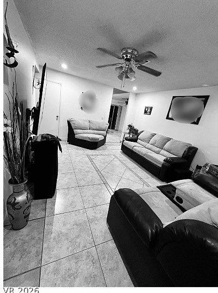 1st image of 4929 Currie Dr