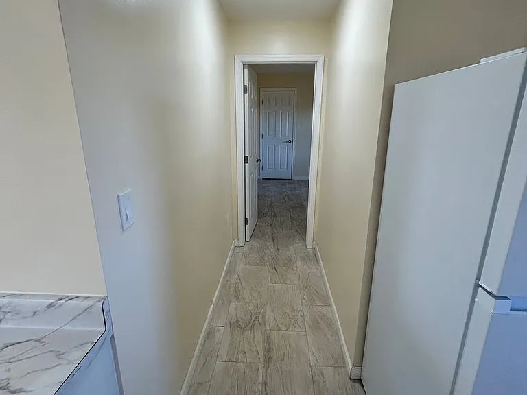 2433 Wakulla Ave — Photo 10