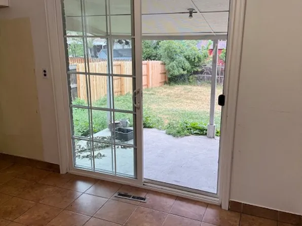 477 Oswego Ct, Aurora, CO 80010