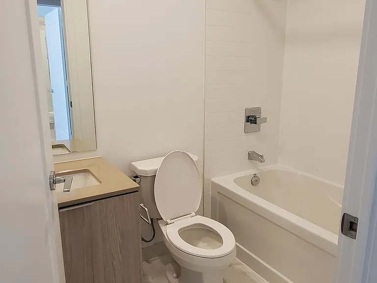 70 Annie Craig Dr #Townhouse 101 — Photo 20