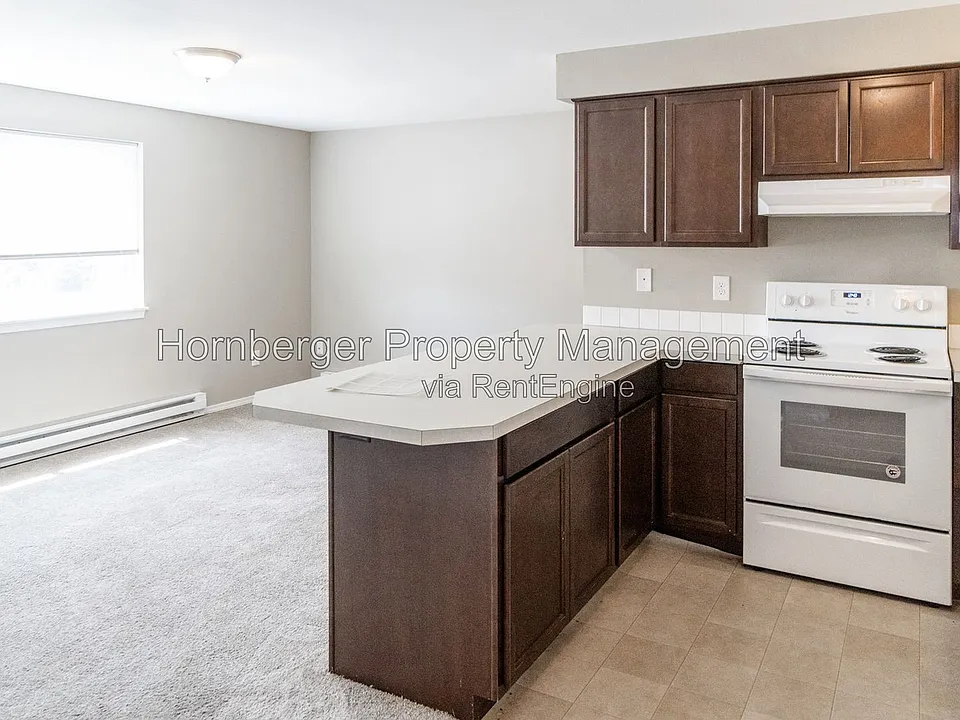 3203 N Smith St #7