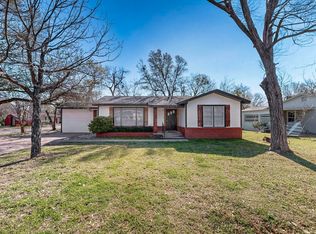 1801 Feagin St, Kaufman, TX 75142