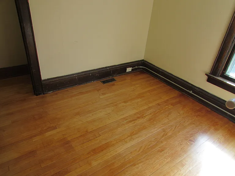 1728 Van Hise Ave — Photo 32