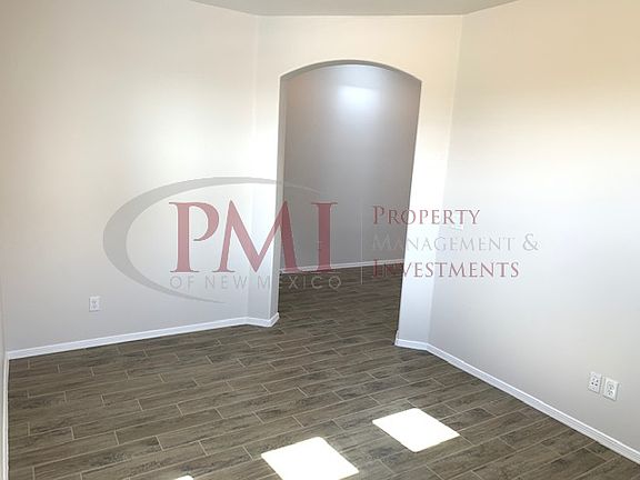 3rd image of 3657 Balboa Ct