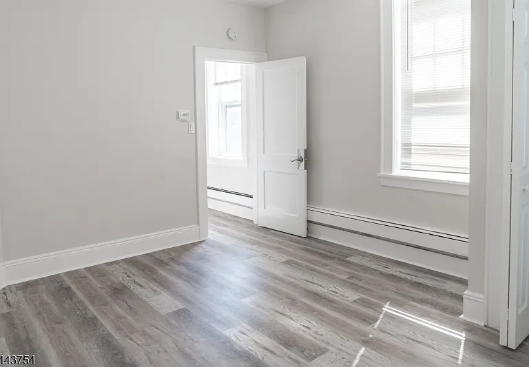 57 Glenridge Ave #3R — Photo 7