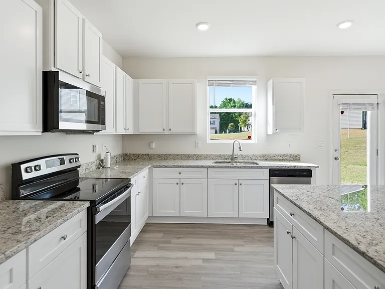 582 Walnut Grove Way — Photo 11