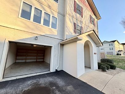 2nd image of 19 Rose Garden Ln Suite 101