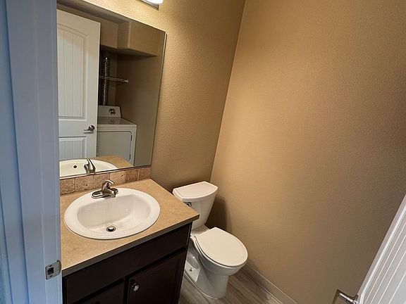 5th image of 231 & 233 Whitesell Ave #233-3