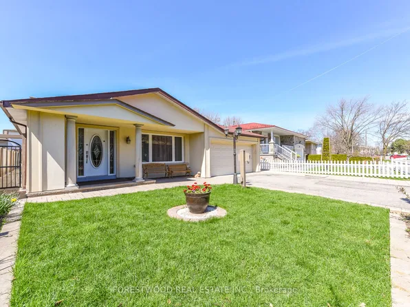 571 Silver Creek Blvd, Mississauga, ON L5A 2B6