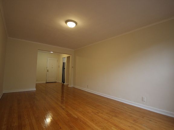 4th image of 155 W 81st St APT 5a