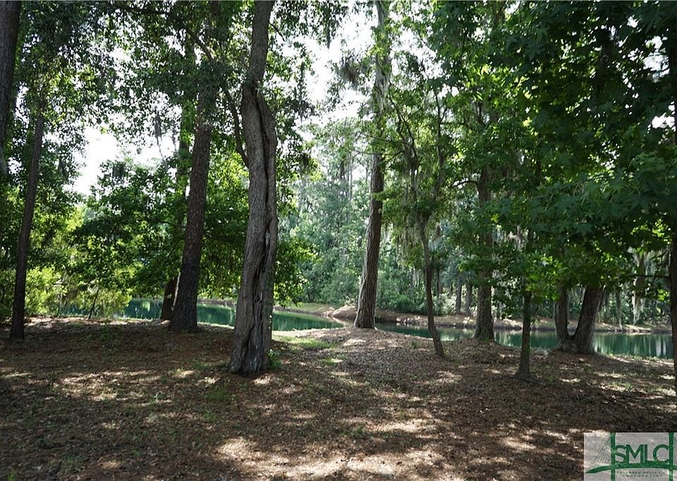 2nd image of 13 Franklin Creek Rd S