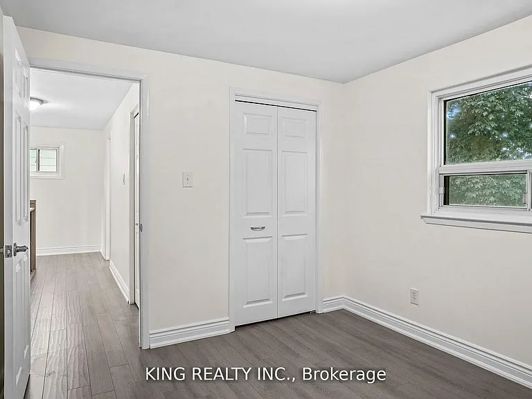 16 Wimbledon Ct — Photo 29