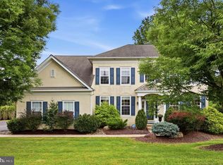 637 Chatsworth Dr, Ambler, PA 19002