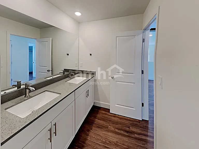 2388 E Frontier St — Photo 19