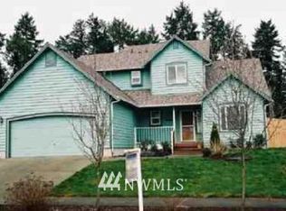 8700 Sebastian Dr NE, Olympia, WA 98516