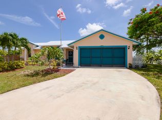 312 SE Starflower Ave, Port Saint Lucie, FL 34984