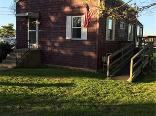 18 Waterfront Dr, Warwick, RI 02889