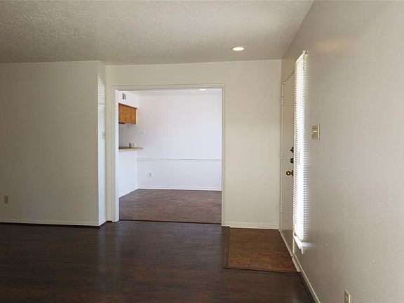 4th image of 11507 Meadow Ln Unit B