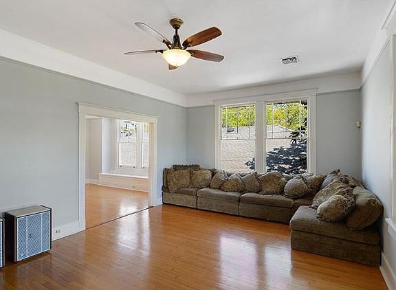 5th image of 4411 Carondelet St