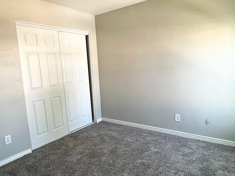1927 E Hampton Ave #257 — Photo 14