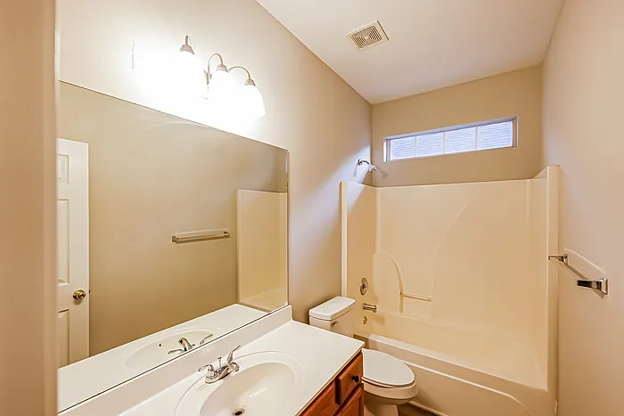 138 Daventry Dr — Photo 7