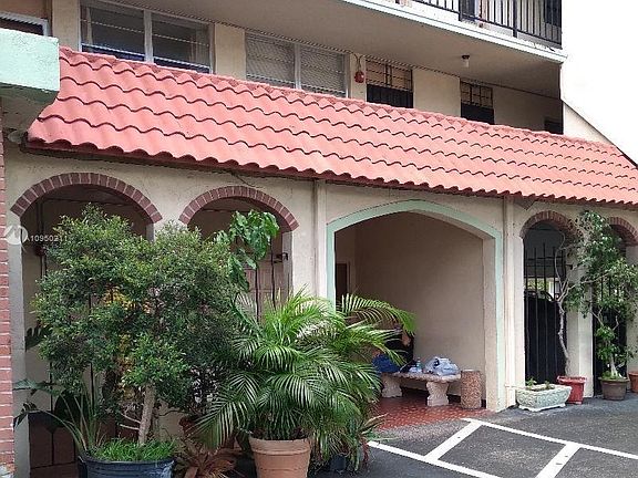 2nd image of 12590 NE 16th Ave APT 607