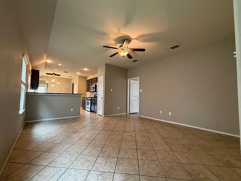 2621 Frisco Wood Dr — Photo 4