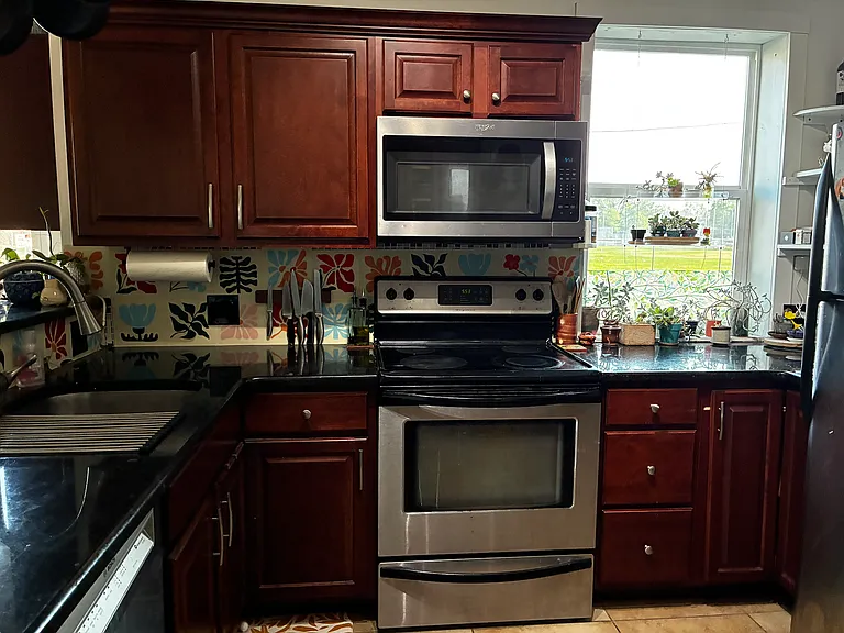 2801 N Franklin St — Photo 11