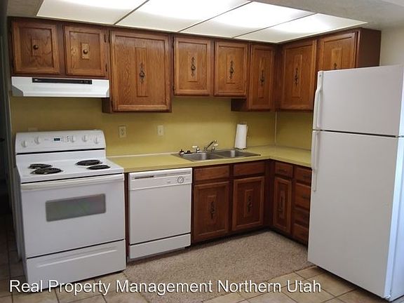 2nd image of 1396 Lincoln Ave APT C