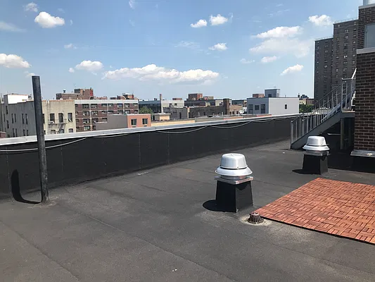 Rented by Highline Residential | media 10