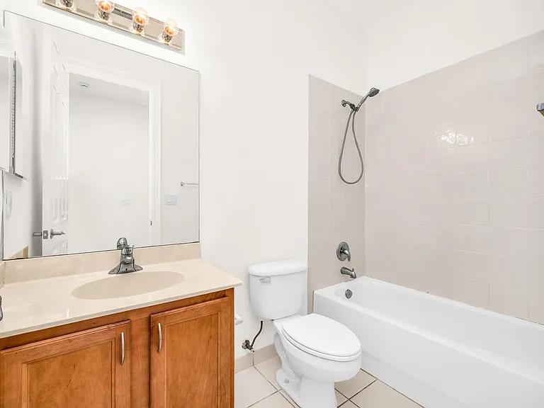 650 Pacific Grove Dr #5 — Photo 15