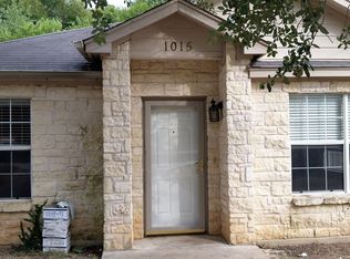 1015 Earle St, San Marcos, TX 78666