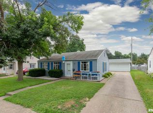 1318 39th St, Moline, IL 61265