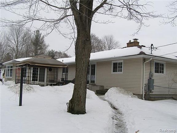5th image of 3315 W Charmwood Dr