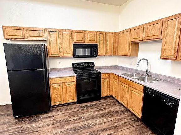 3rd image of 13 Garner St