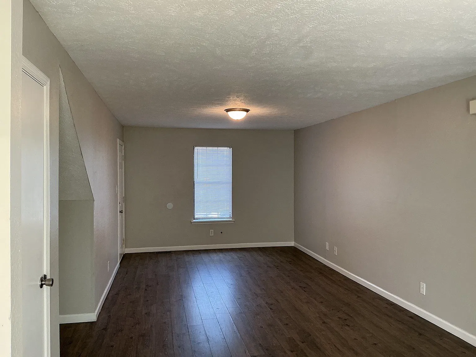 2 bed, 969 sqft, $950 — Photo 4