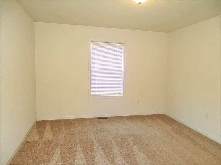 450 Marlene Way — Photo 9