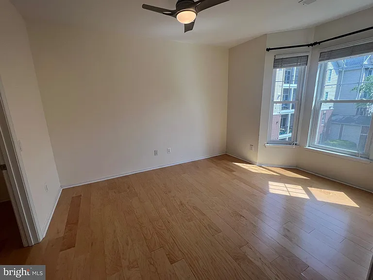 1550 Spring Gate Dr #8302 — Photo 23