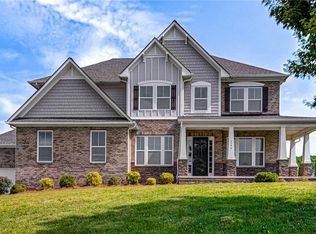 7796 Panda Ct, Oak Ridge, NC 27310