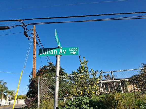3rd image of 13308 Julian Ave