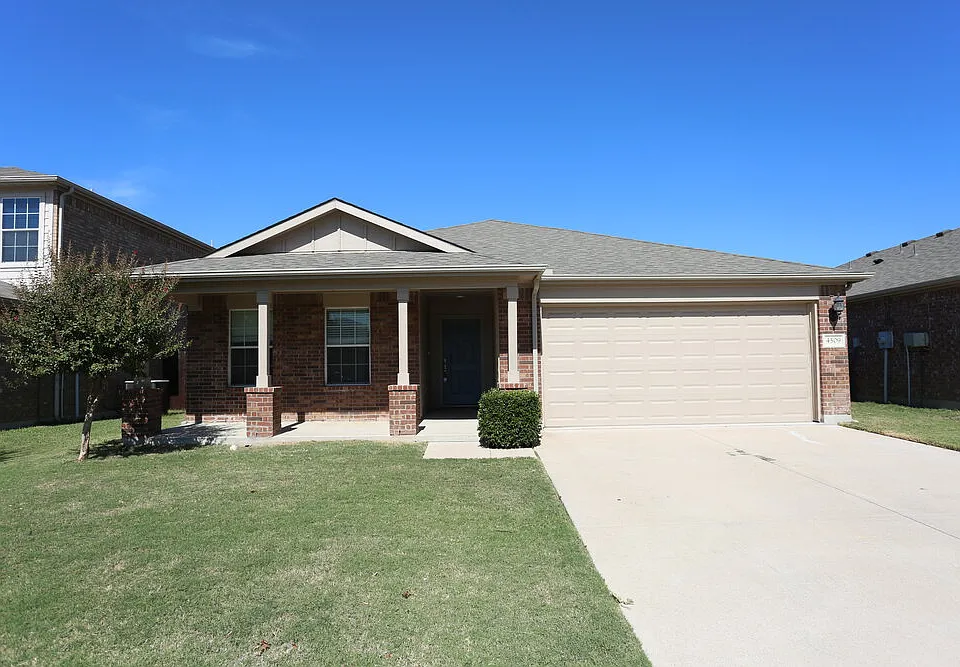 4509 Sheldon Trl