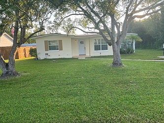 1st image of 901 Picasso Ave