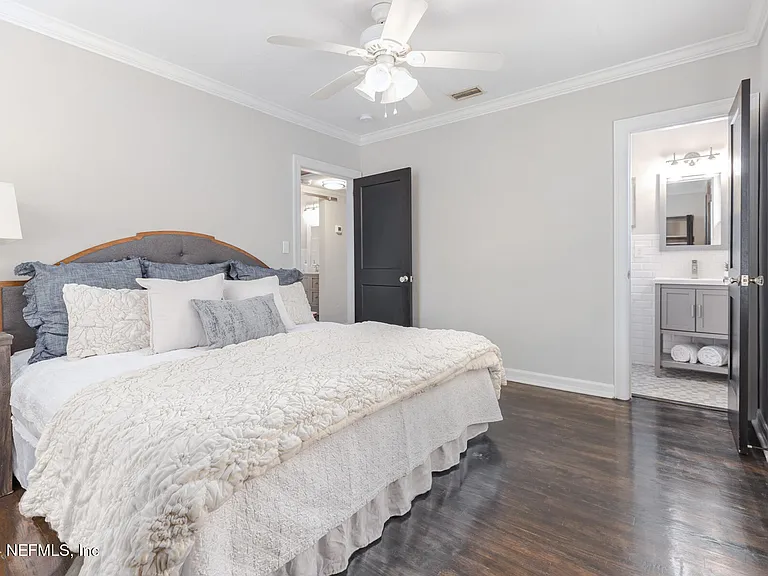 4620 Attleboro St — Photo 18